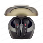 AirPods Air300 Calus یک نسخه ویژه از هدفون‌های بی‌سیم AirPods است که به عنوان هدفون گیمینگ حرفه‌ای توسط کمپانی Calus عرضه شده است. این هدفون‌ها برای علاقه‌مندان به بازی‌های ویدیویی طراحی شده‌اند و قابلیت‌ها و ویژگی‌هایی برای بهبود تجربه گیمینگ فراهم می‌کنند.